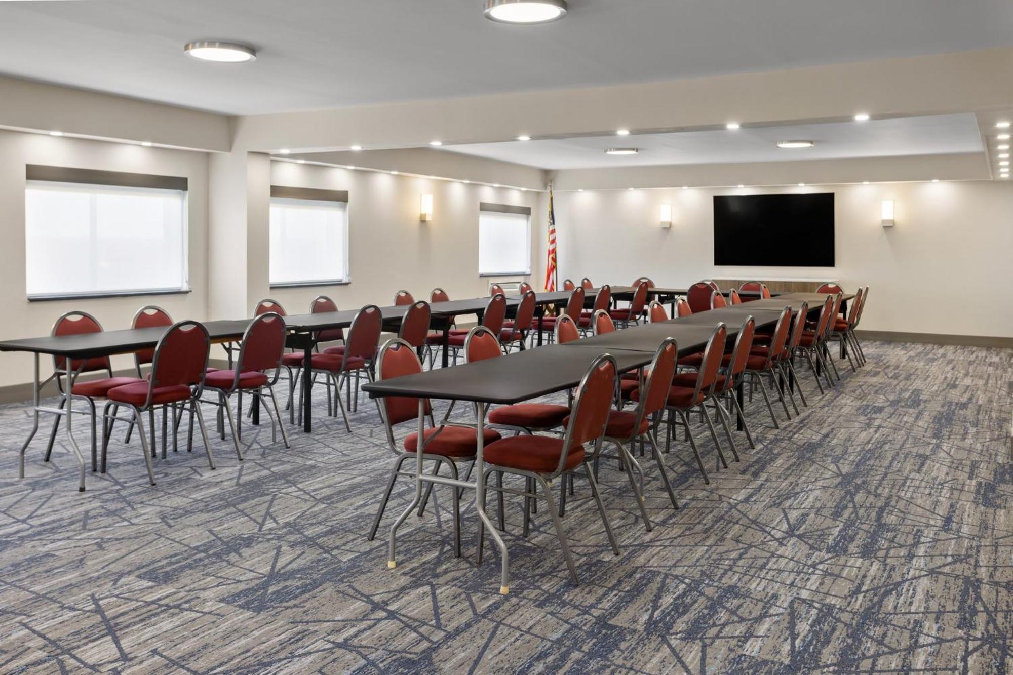 Holiday Inn Express Stony Brook-Long Island By Ihg Centereach Exterior foto
